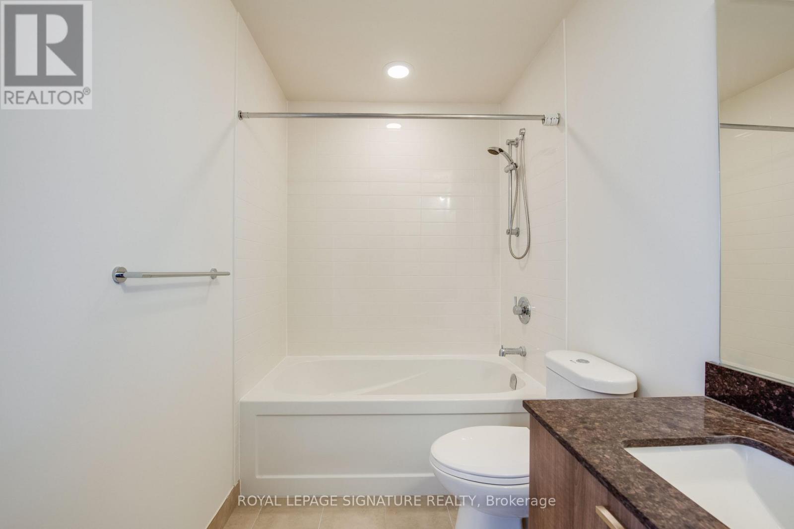 806 - 30 Roehampton Avenue Property Photo 23