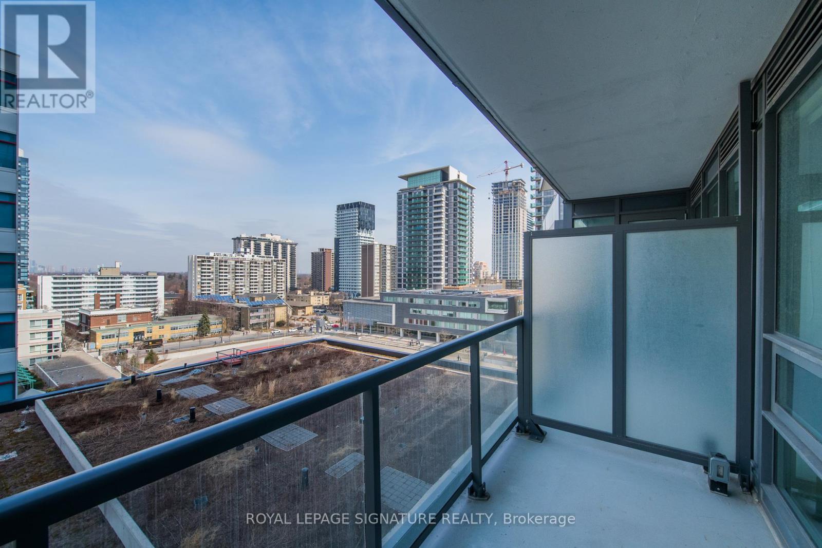 806 - 30 Roehampton Avenue Property Photo 26