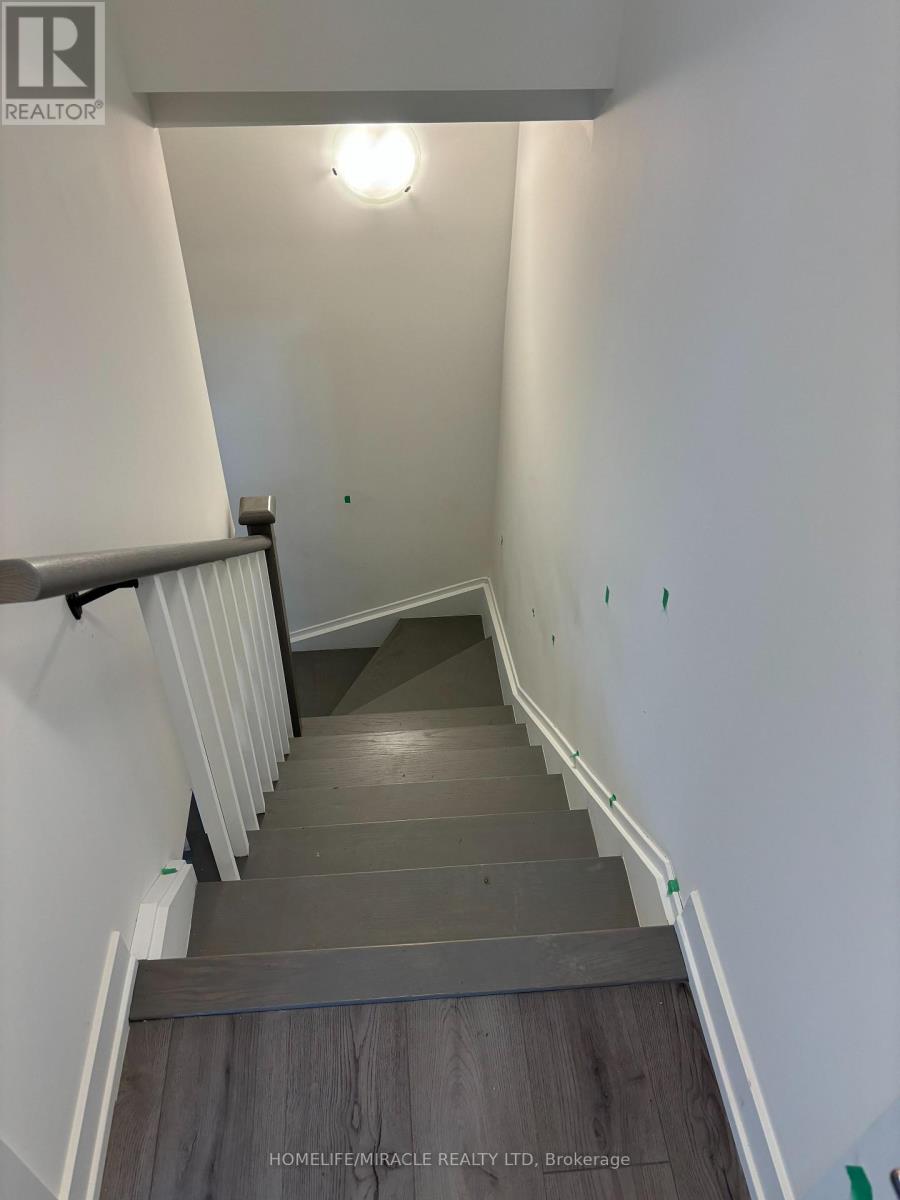 61 Blkb - 861 Sheppard Avenue W Property Photo 2