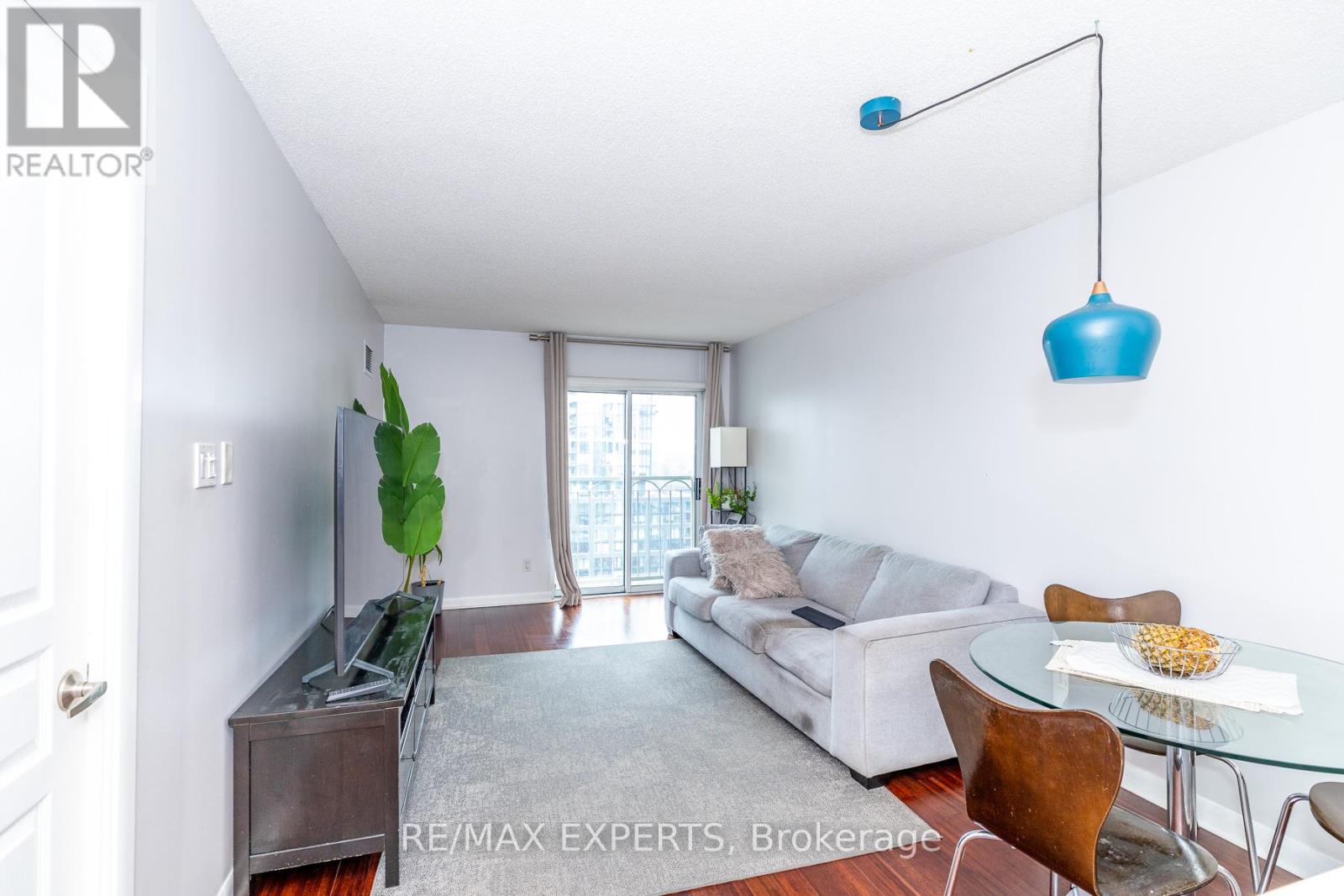 1417 - 323 Richmond Street E Property Photo 4