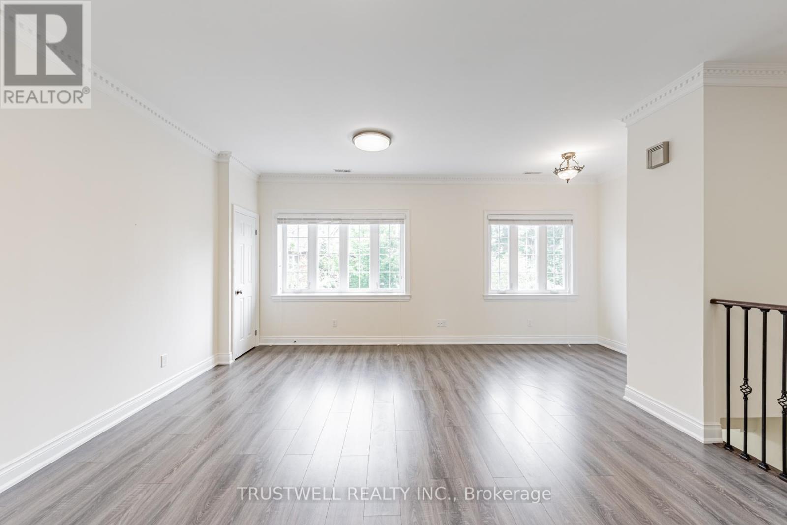 142 Borden Street Property Photo 6