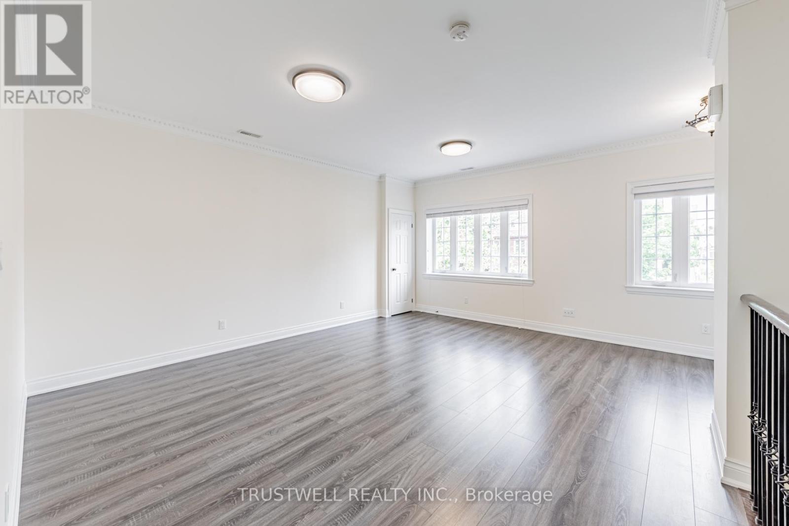142 Borden Street Property Photo 9