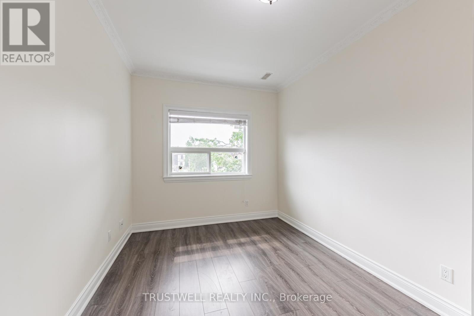 142 Borden Street Property Photo 22
