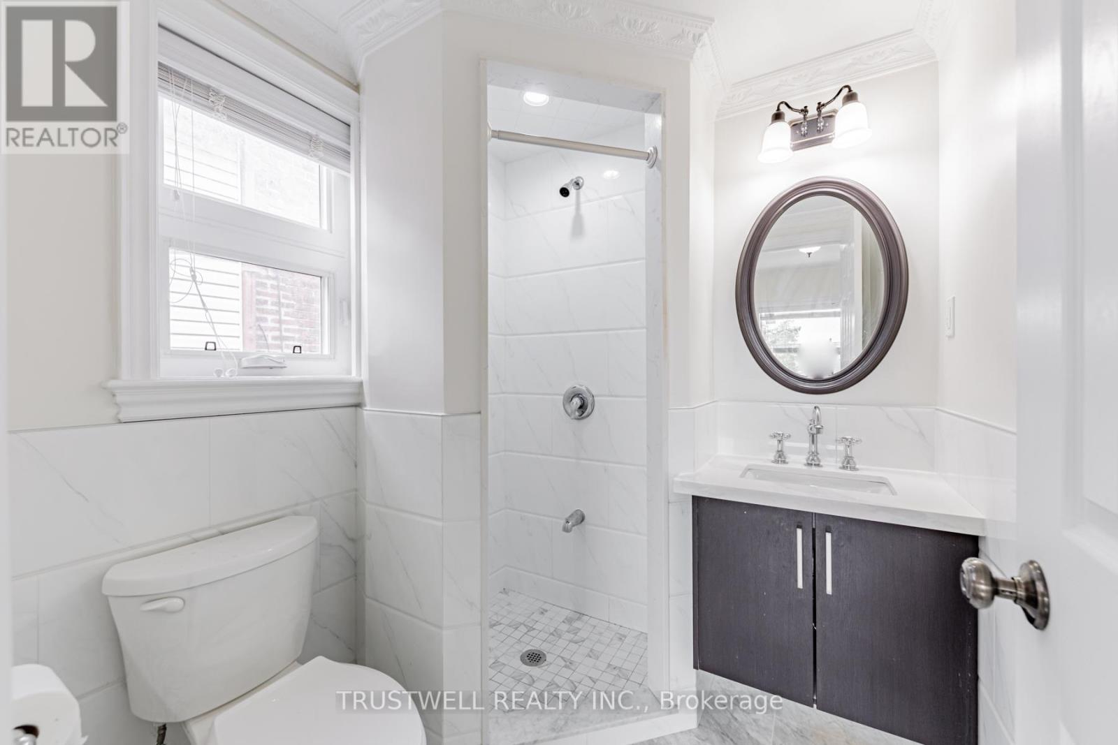 142 Borden Street Property Photo 24