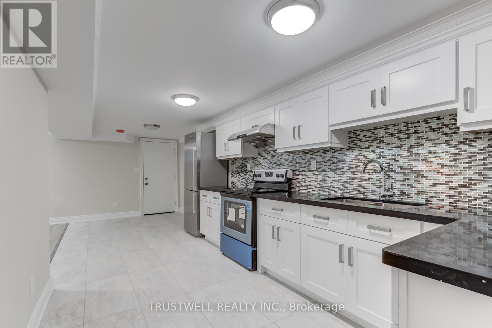 142 Borden Street Property Photo 37
