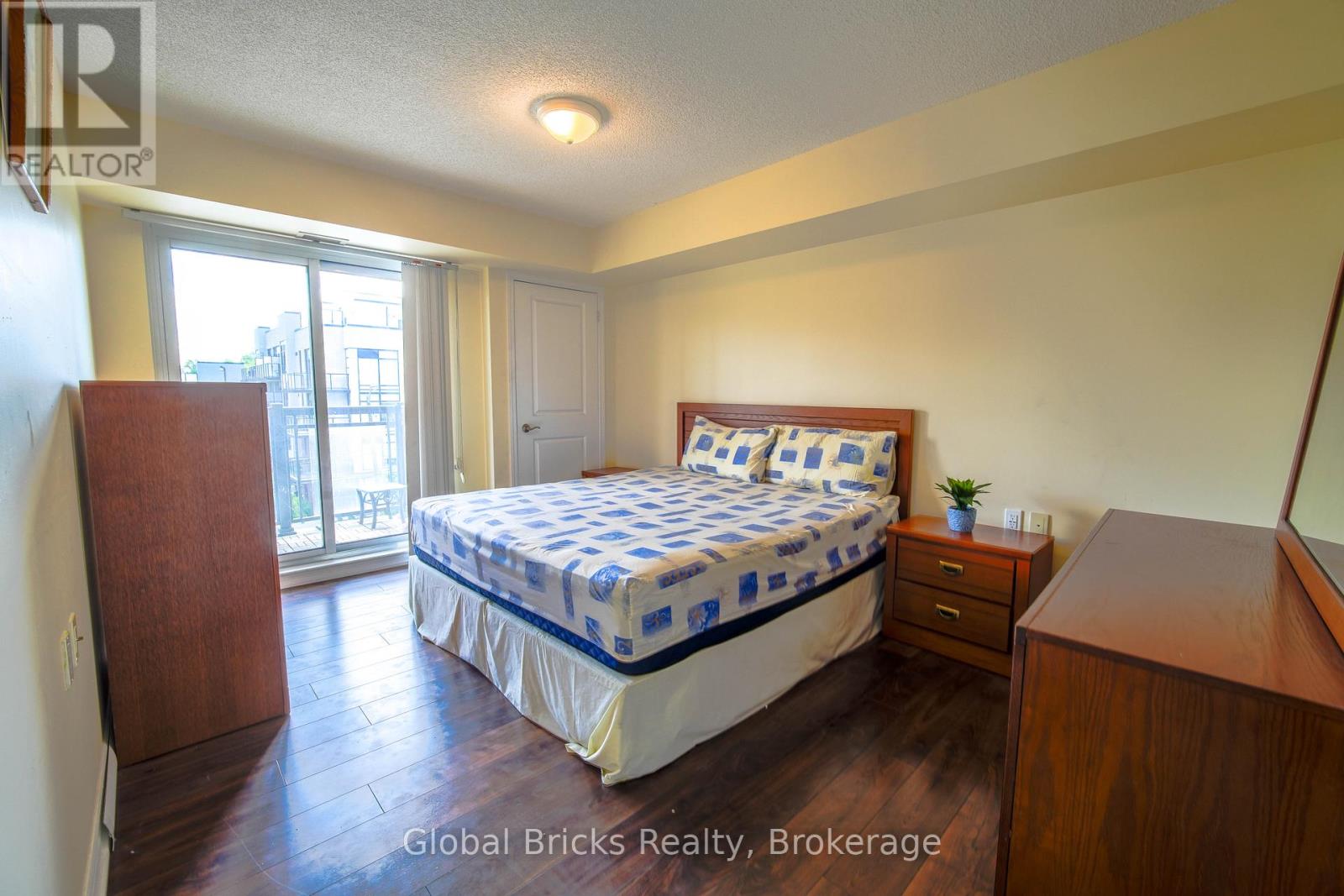 308 - 872 Sheppard Avenue W Property Photo 8