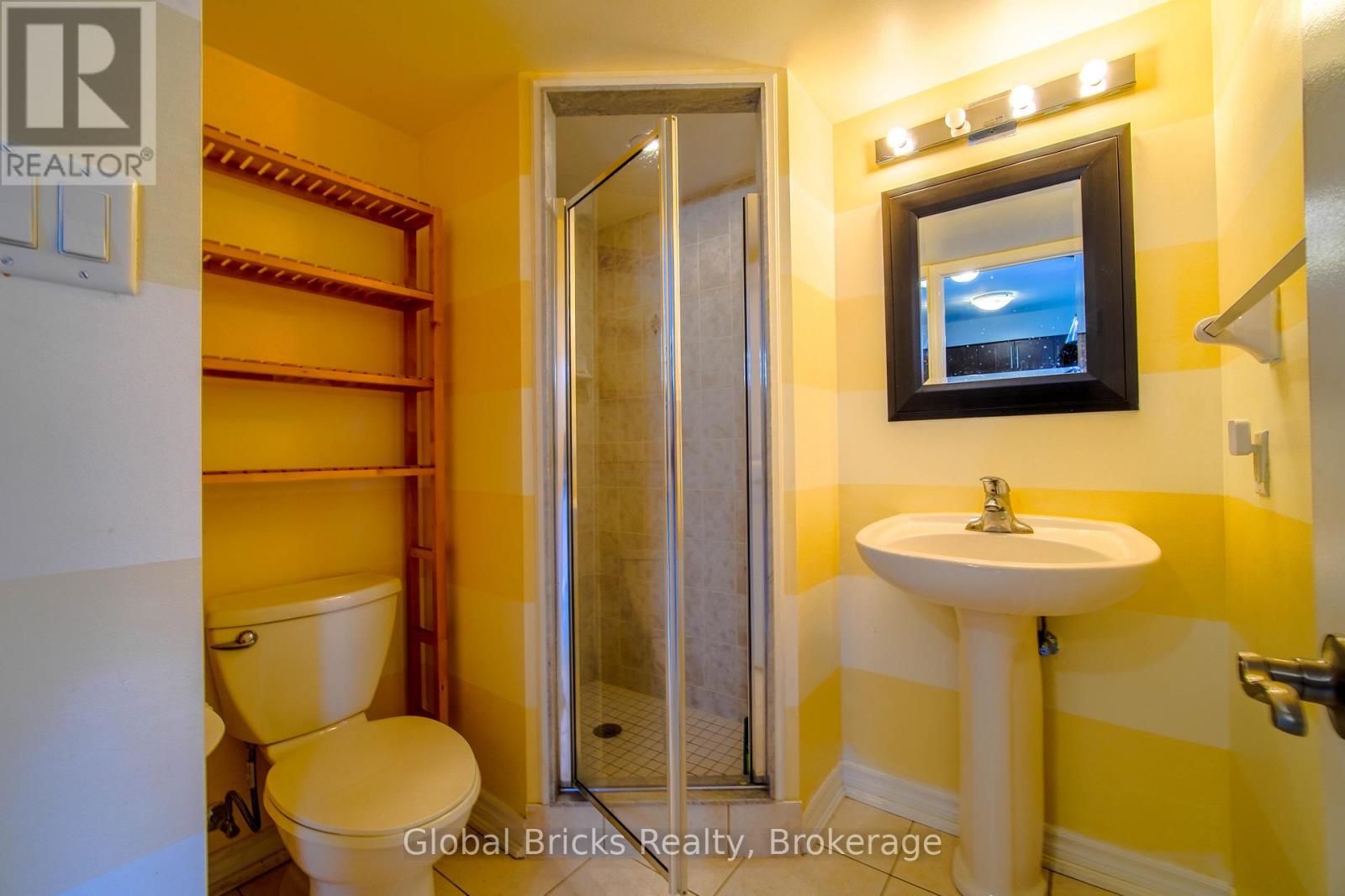 308 - 872 Sheppard Avenue W Property Photo 11