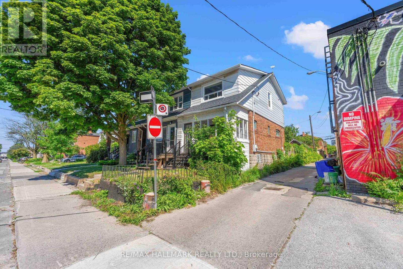 2 Amherst Avenue Property Photo 4