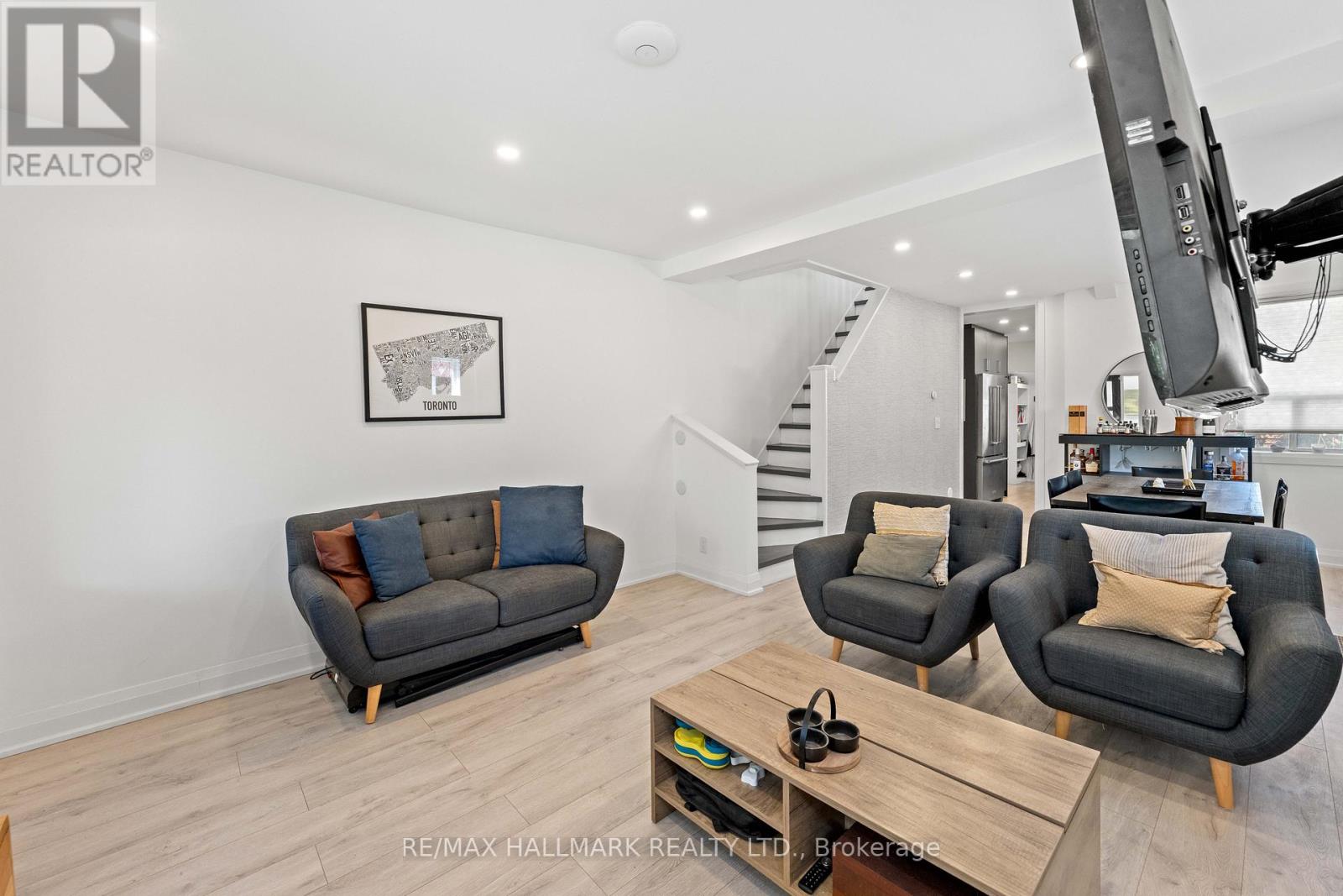 2 Amherst Avenue Property Photo 7