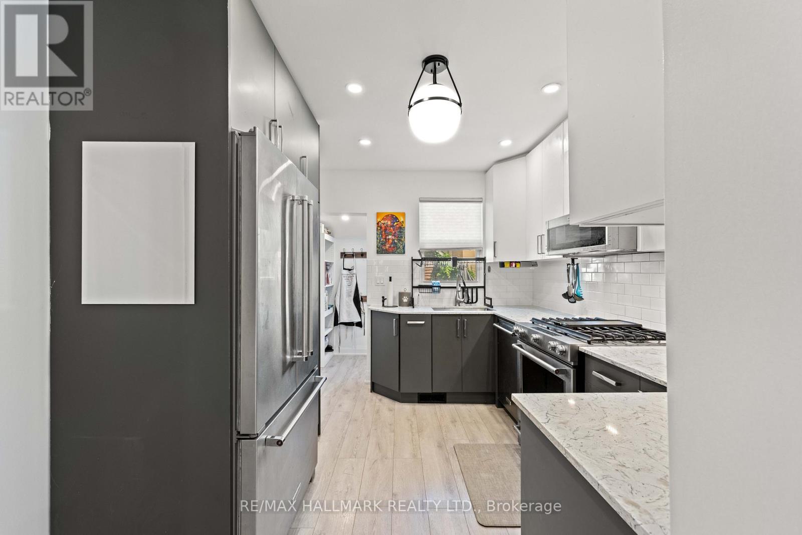 2 Amherst Avenue Property Photo 12