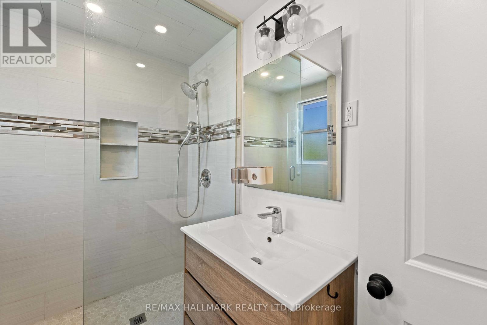2 Amherst Avenue Property Photo 23