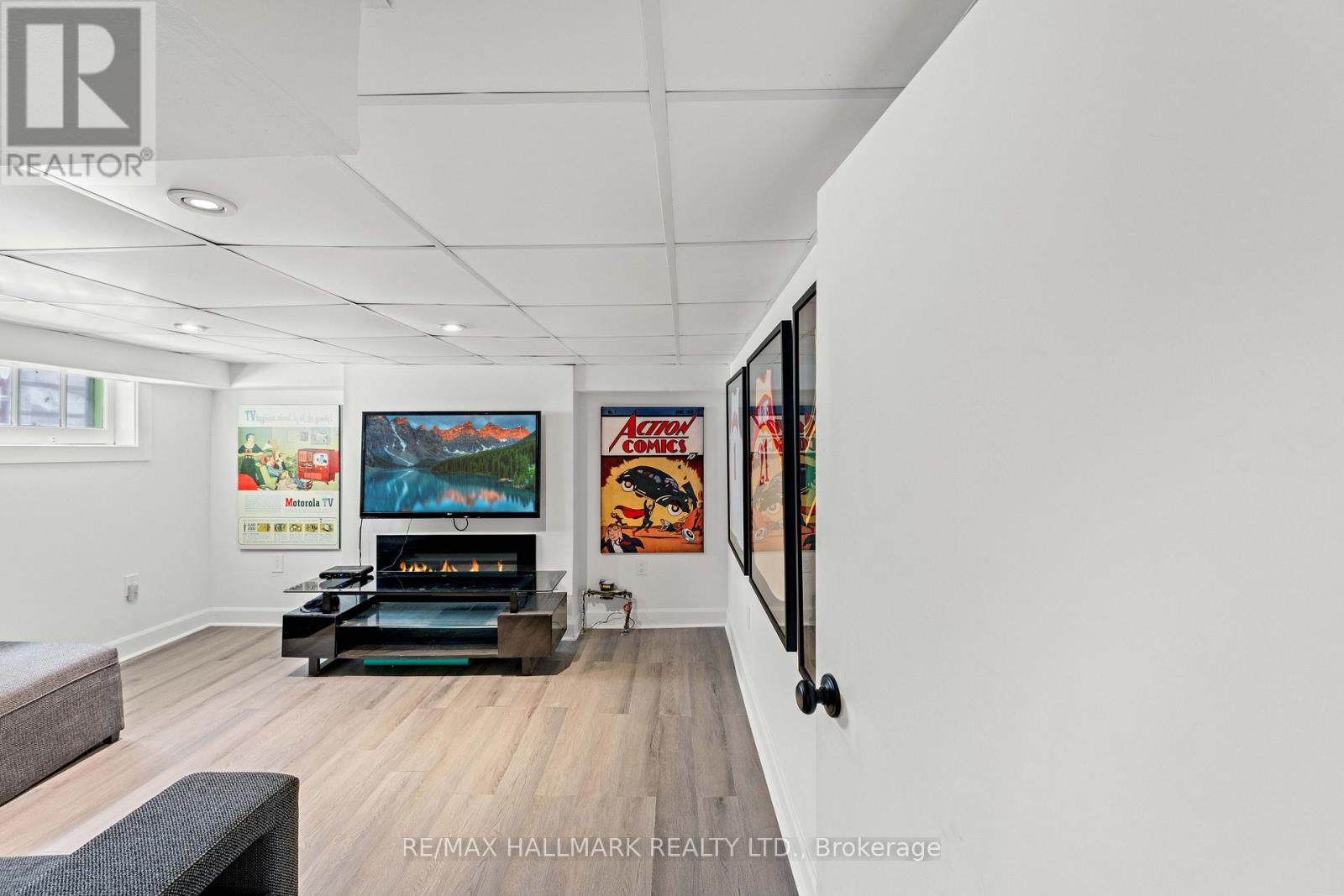 2 Amherst Avenue Property Photo 24