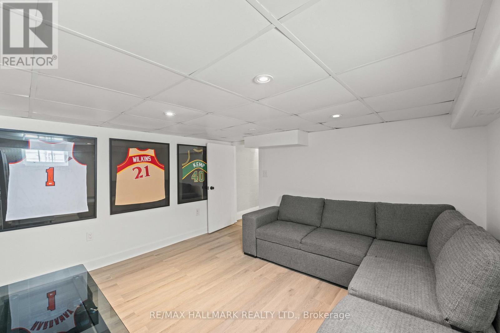 2 Amherst Avenue Property Photo 26