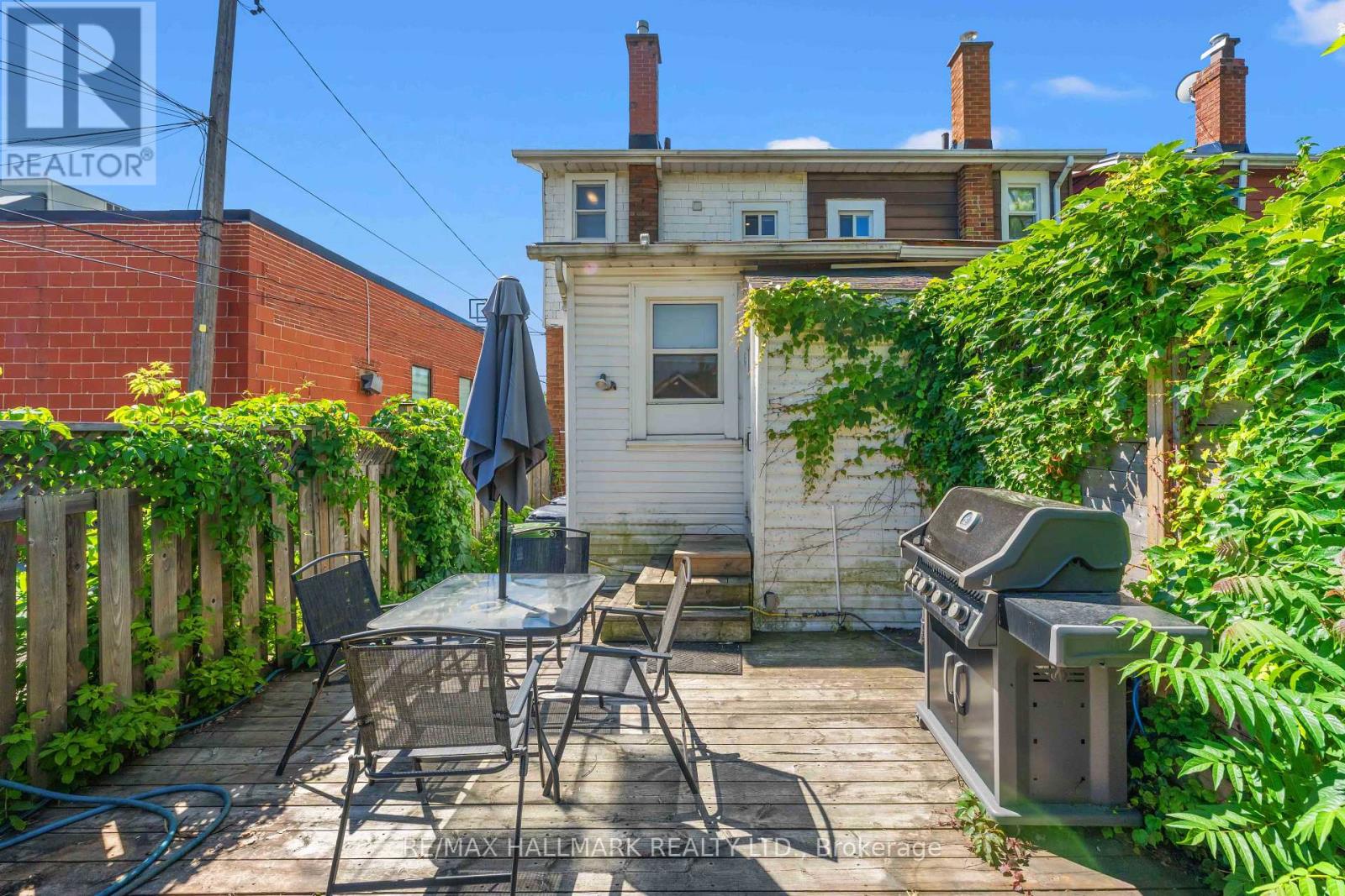 2 Amherst Avenue Property Photo 31