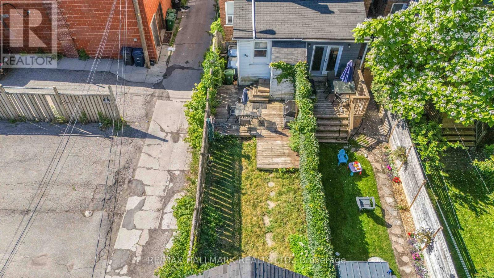 2 Amherst Avenue Property Photo 37