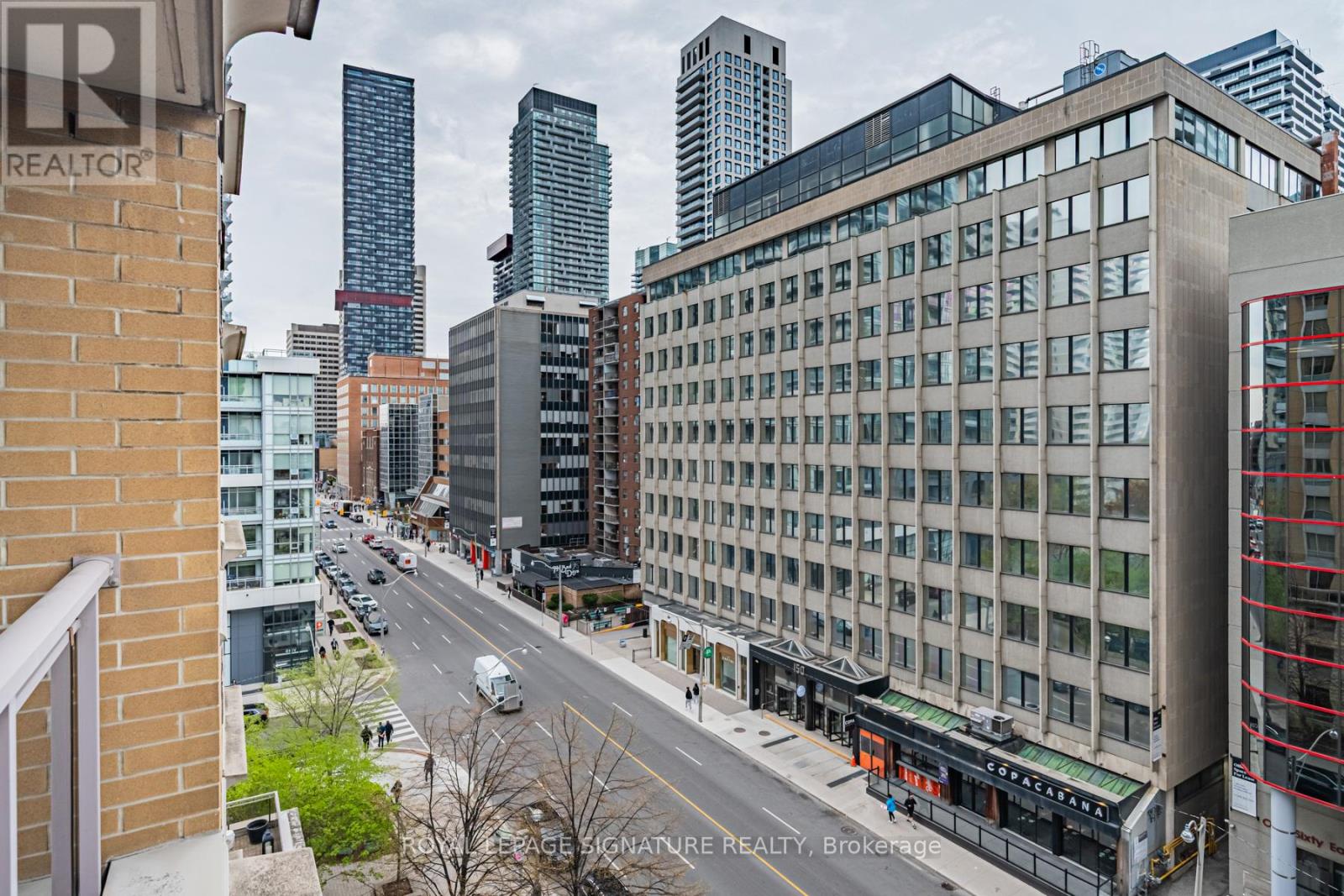 813 - 123 Eglinton Avenue E Property Photo 29