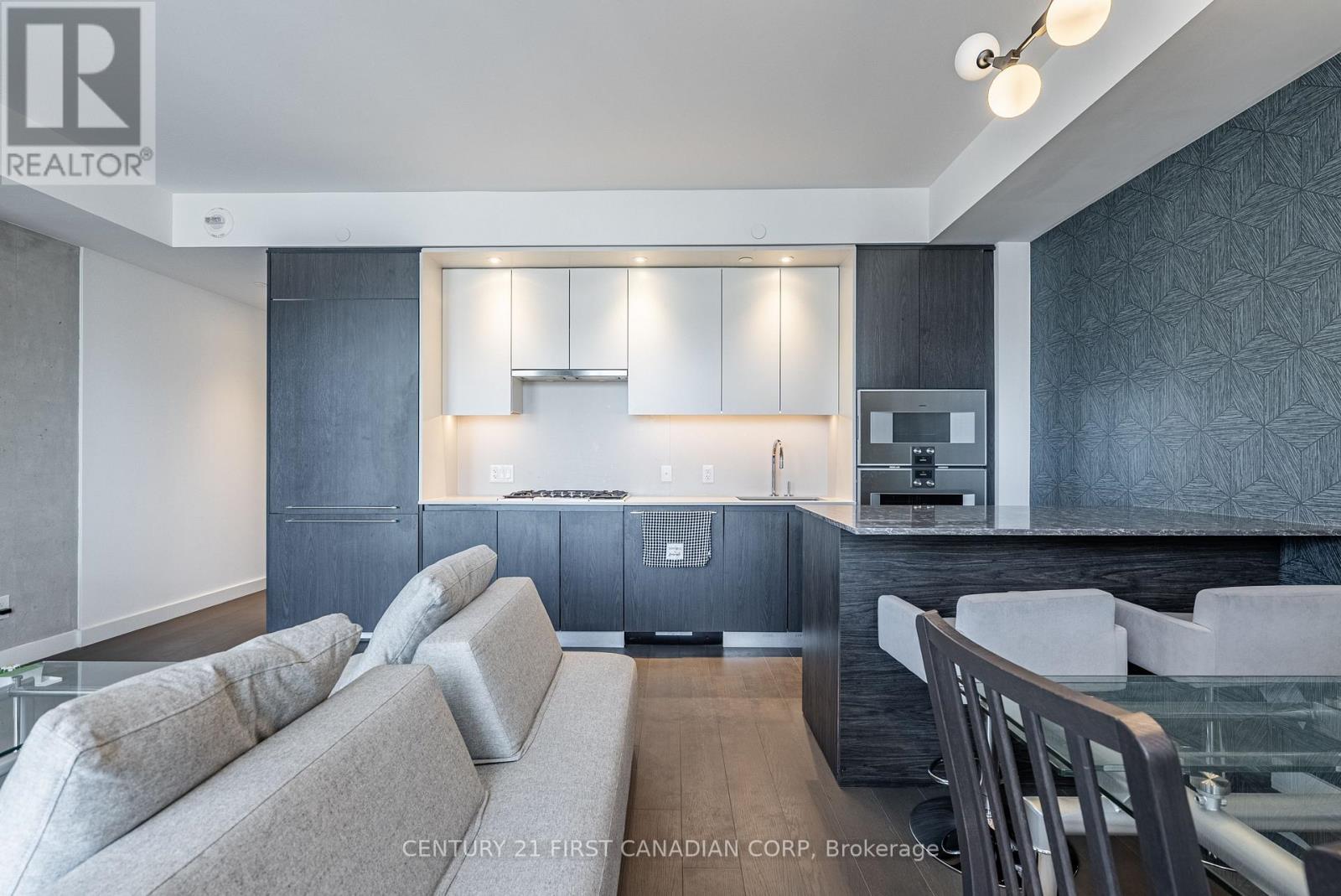 1405 - 81 Wellesley Street E Property Photo 4