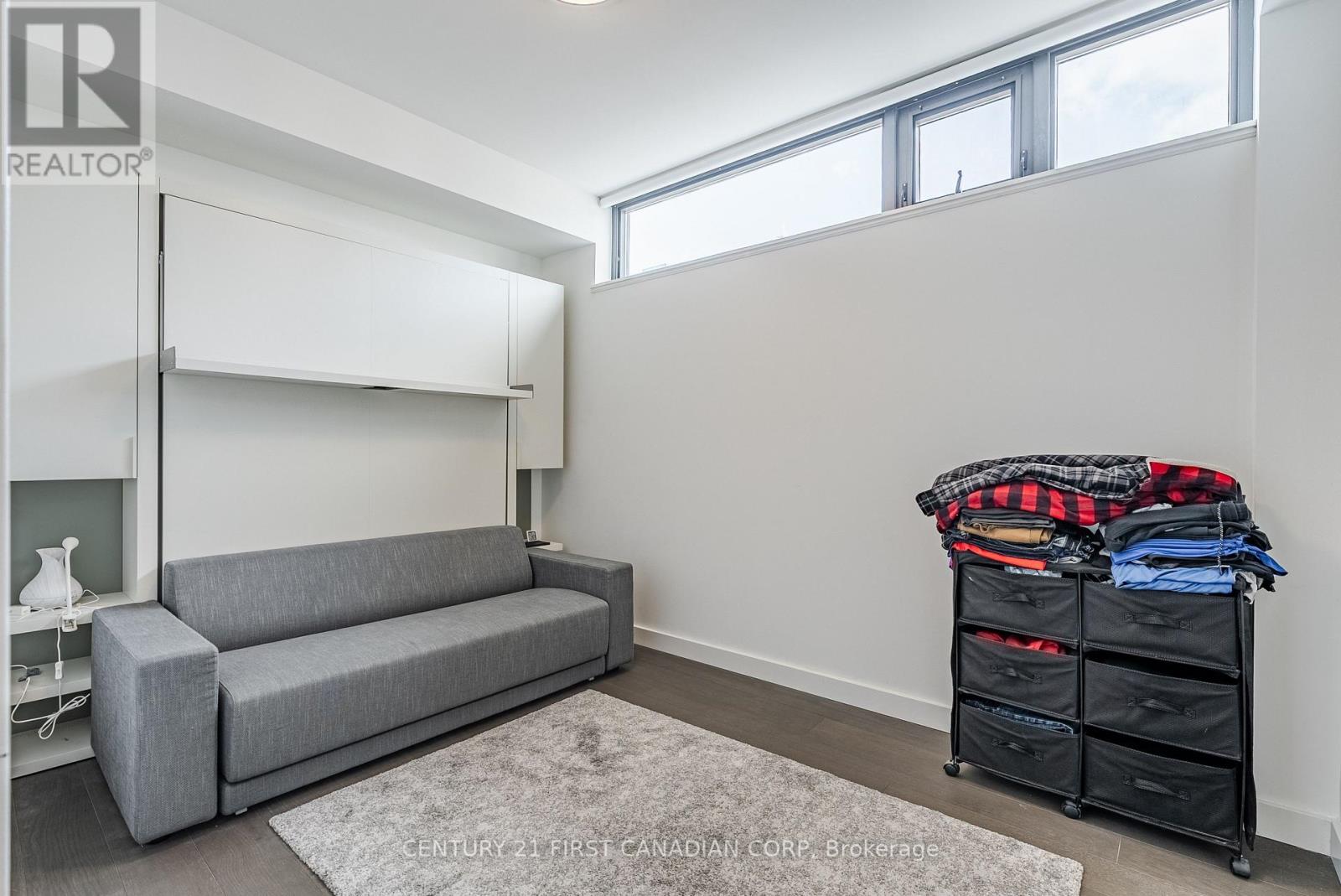 1405 - 81 Wellesley Street E Property Photo 11