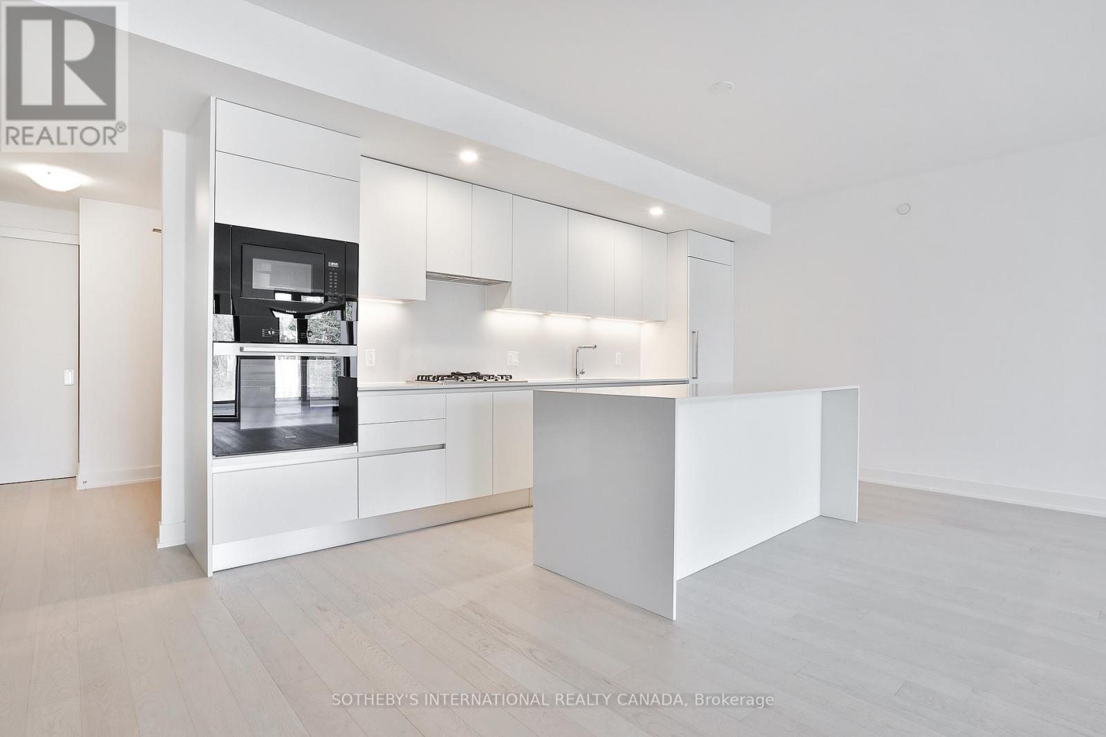 311 - 200 Keewatin Avenue Property Photo 4