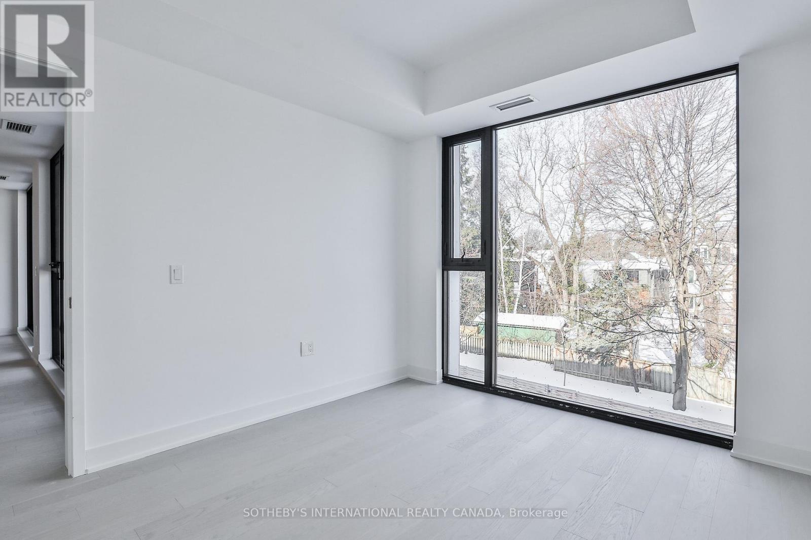 311 - 200 Keewatin Avenue Property Photo 17