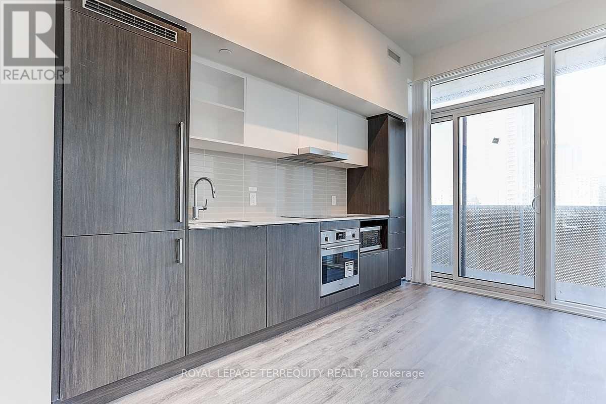 3215 - 138 Downes Street Property Photo 12