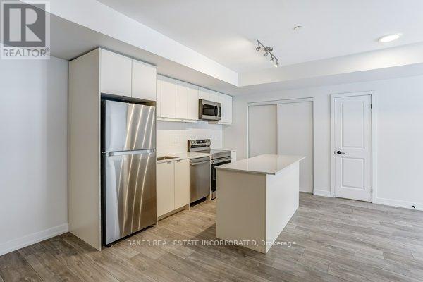 111 - 39 Farmstead Road Property Photo 6