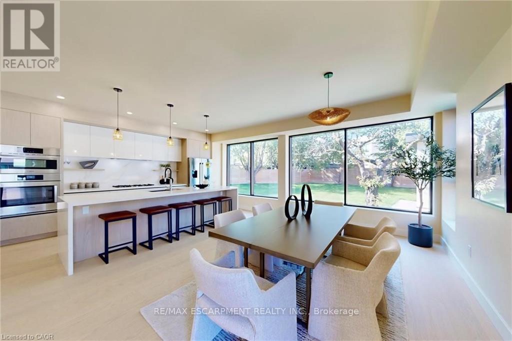 28 DUNSMORE GARDENS Property Photo 1