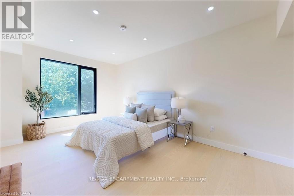 28 Dunsmore Gardens Property Photo 29