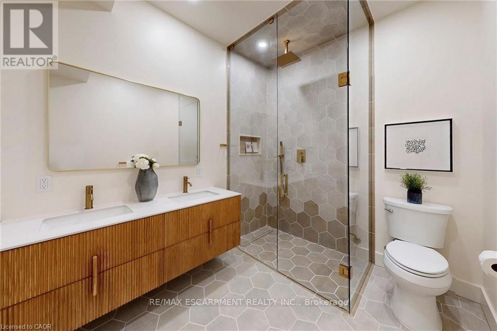 28 Dunsmore Gardens Property Photo 37