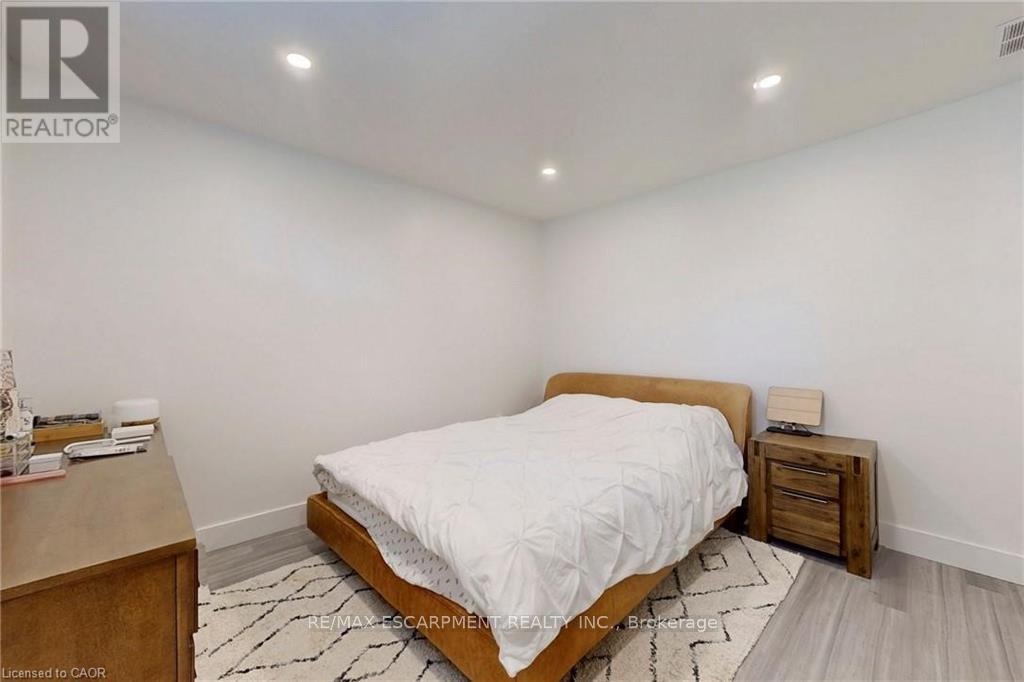 28 Dunsmore Gardens Property Photo 45