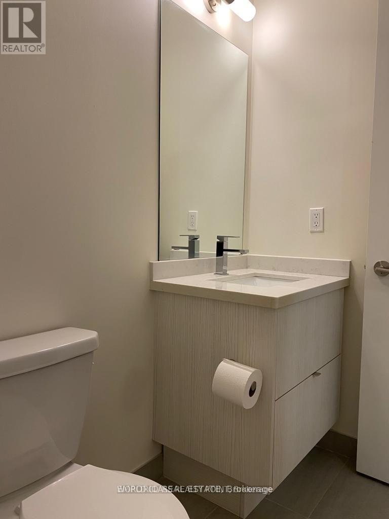 2809 - 330 Richmond Street W Property Photo 6