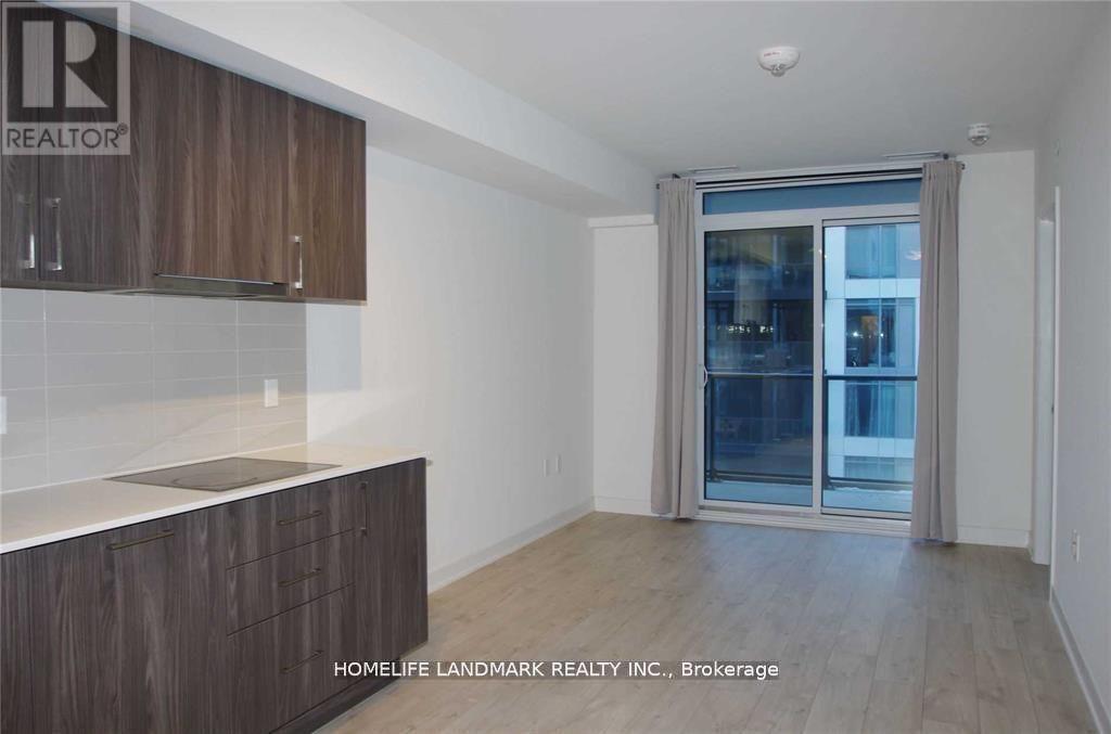 1113 - 27 Bathurst Street Property Photo 8