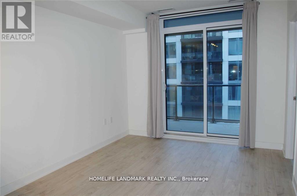 1113 - 27 Bathurst Street Property Photo 12