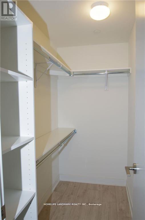 1113 - 27 Bathurst Street Property Photo 16