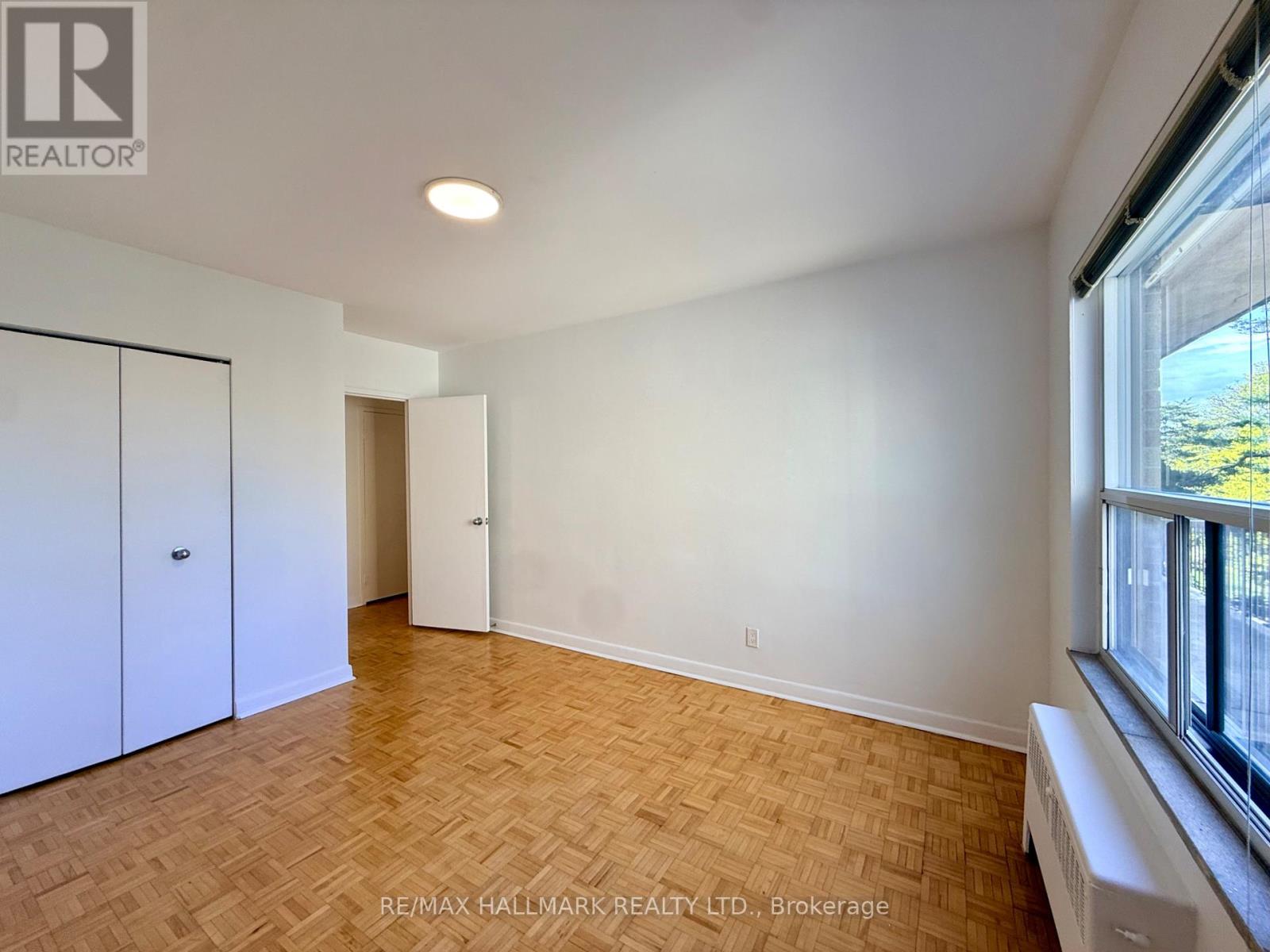 301 - 30 Upper Canada Drive Property Photo 11
