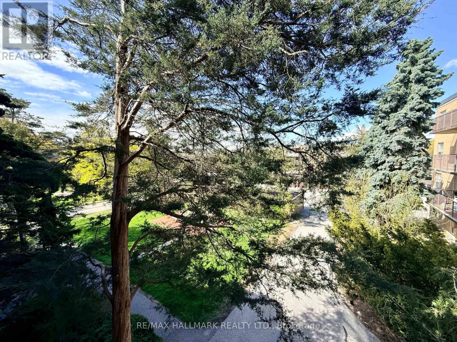 301 - 30 Upper Canada Drive Property Photo 15