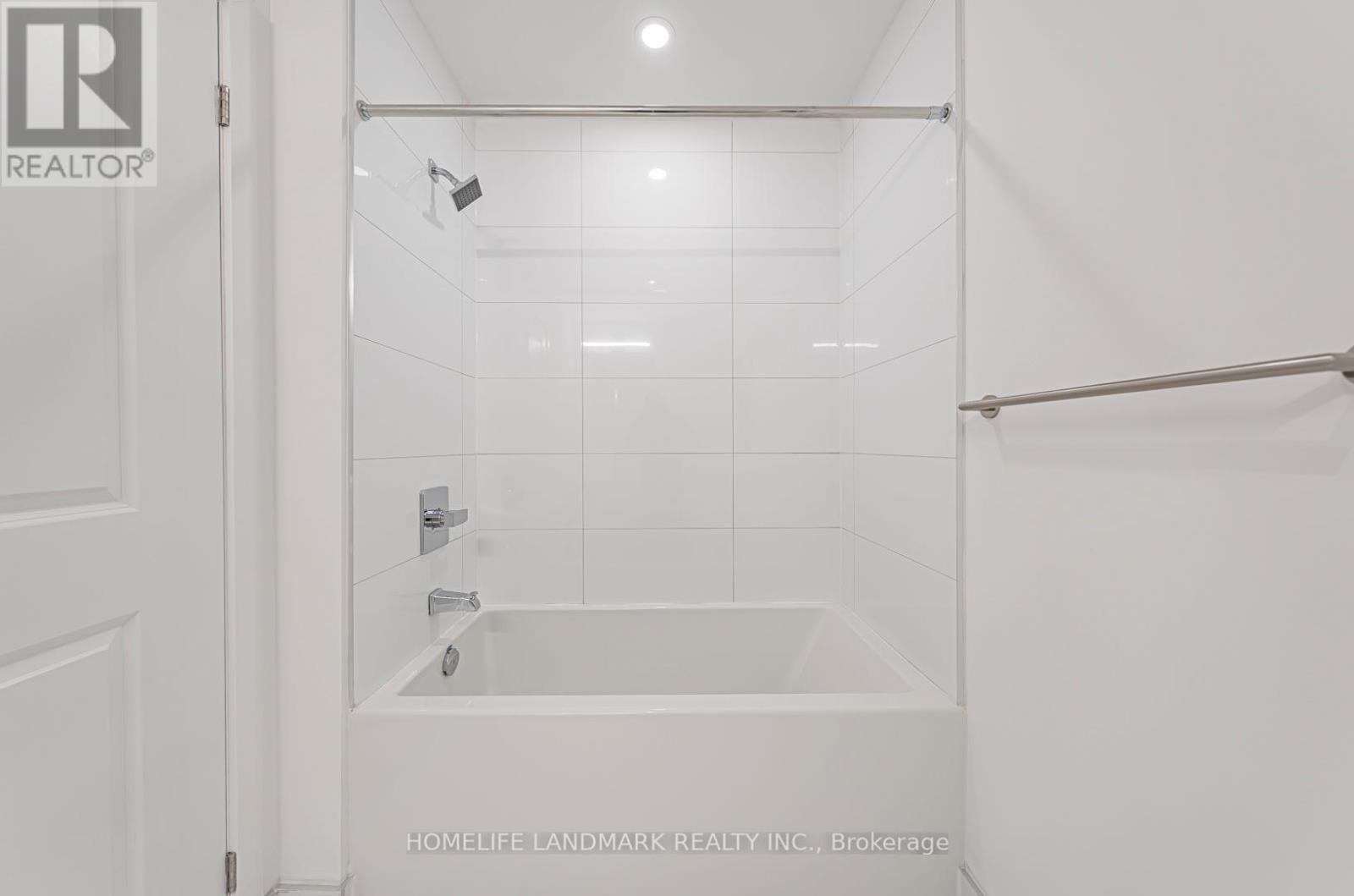 5502 - 395 Bloor Street E Property Photo 13