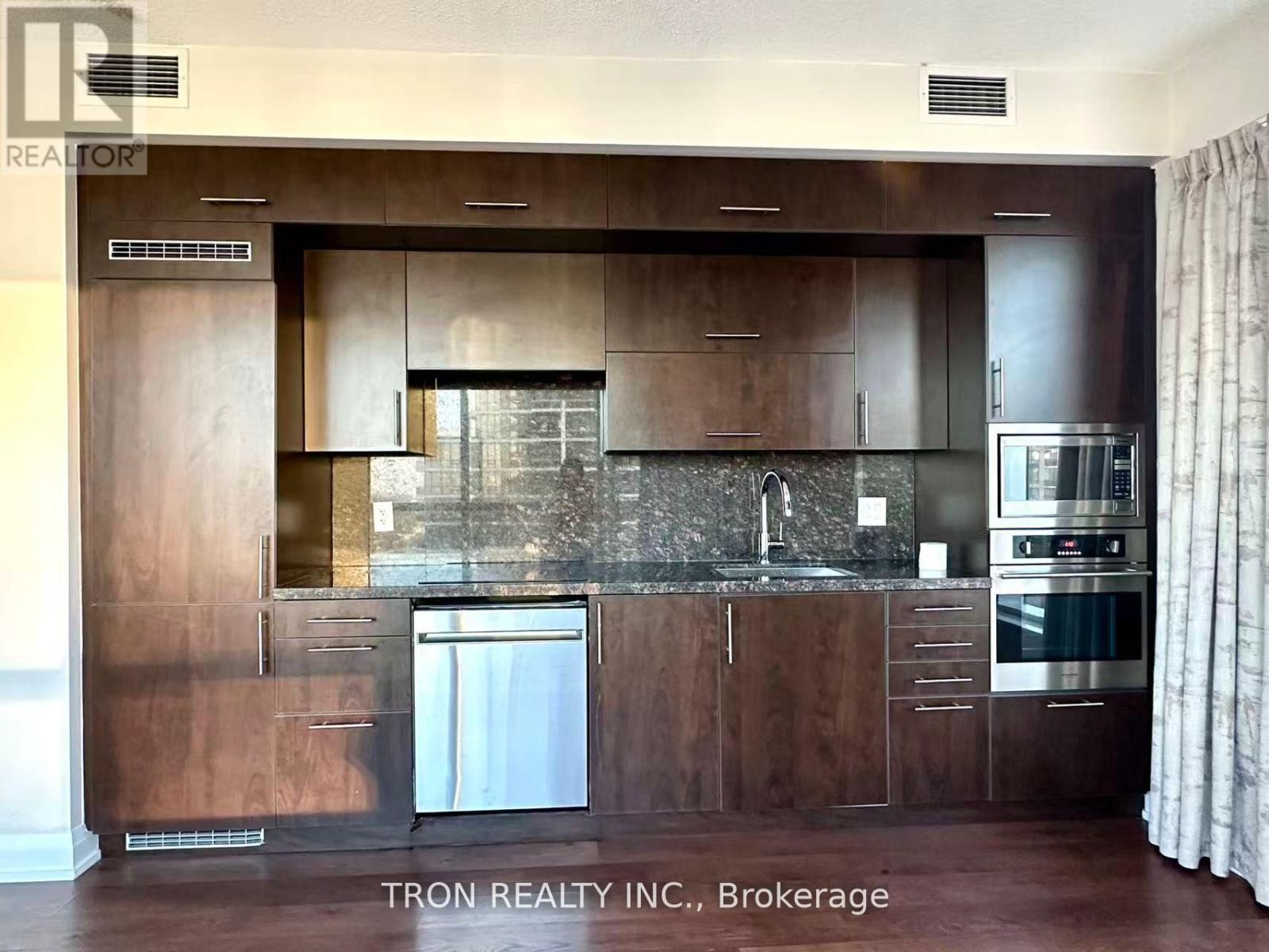 2505 - 2 Anndale Drive Property Photo 5