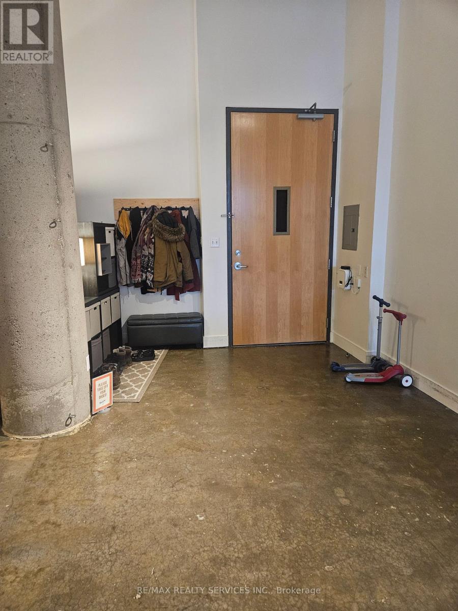 406 - 90 Sumach Street Property Photo 2