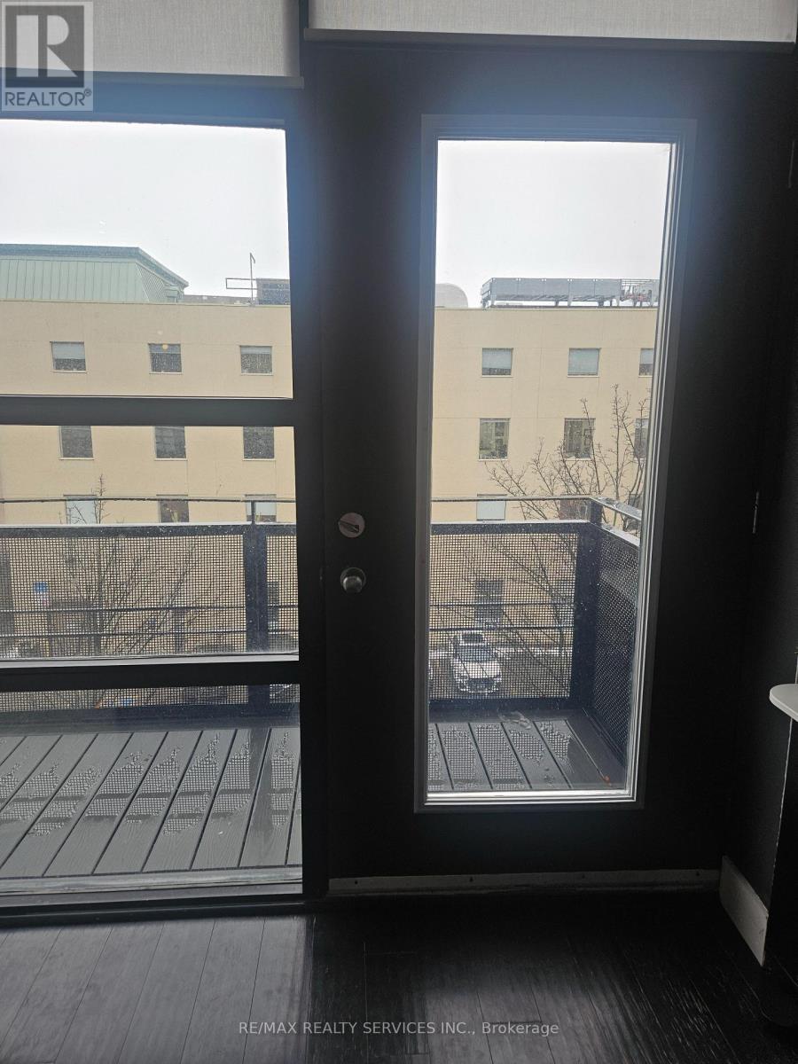 406 - 90 Sumach Street Property Photo 13