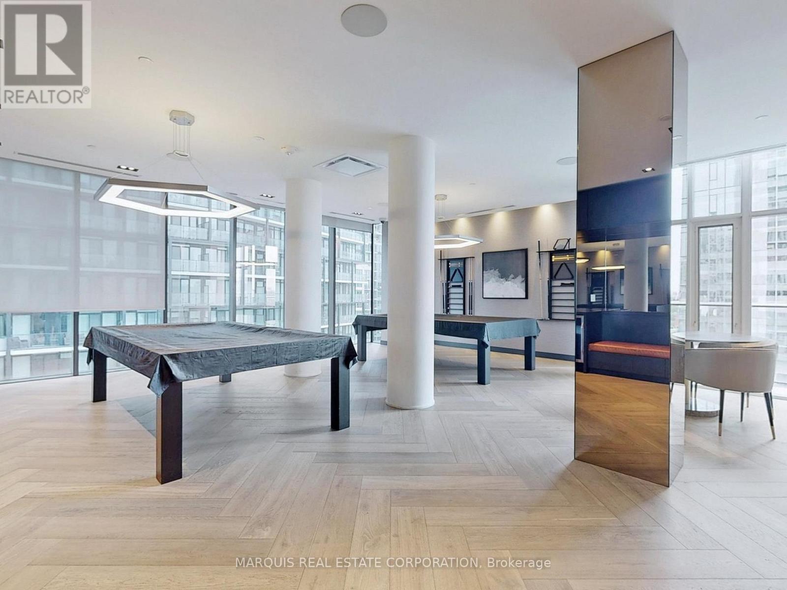 505 - 330 Richmond Street W Property Photo 11
