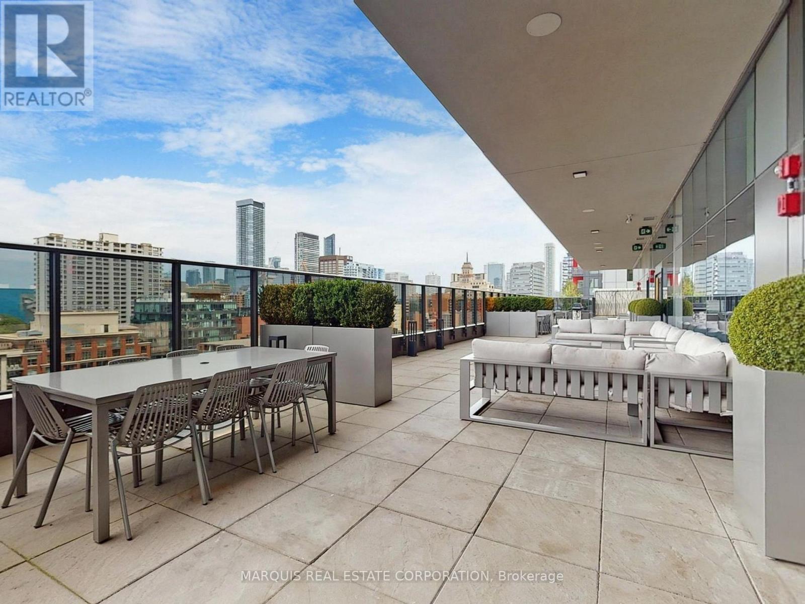 505 - 330 Richmond Street W Property Photo 19