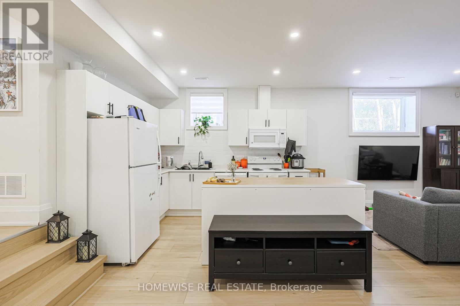 93 GORMAN PARK ROAD Property Photo 1