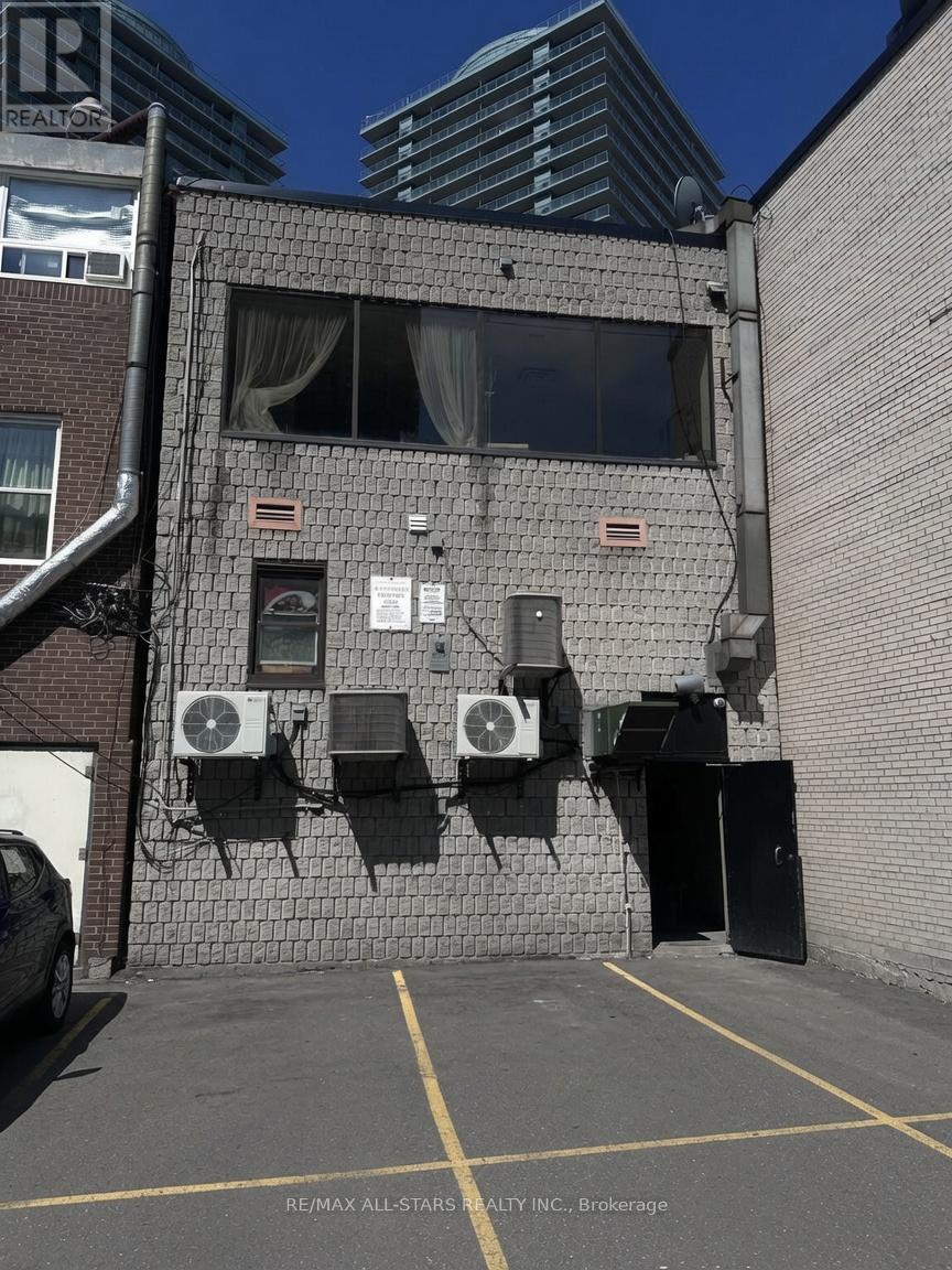 5519 Yonge Street Property Photo 10