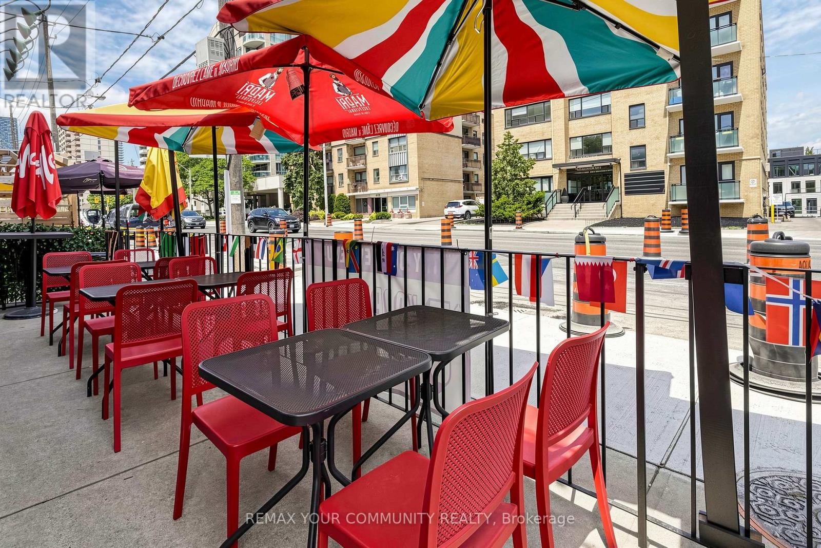 383 Eglinton Avenue E Property Photo 10