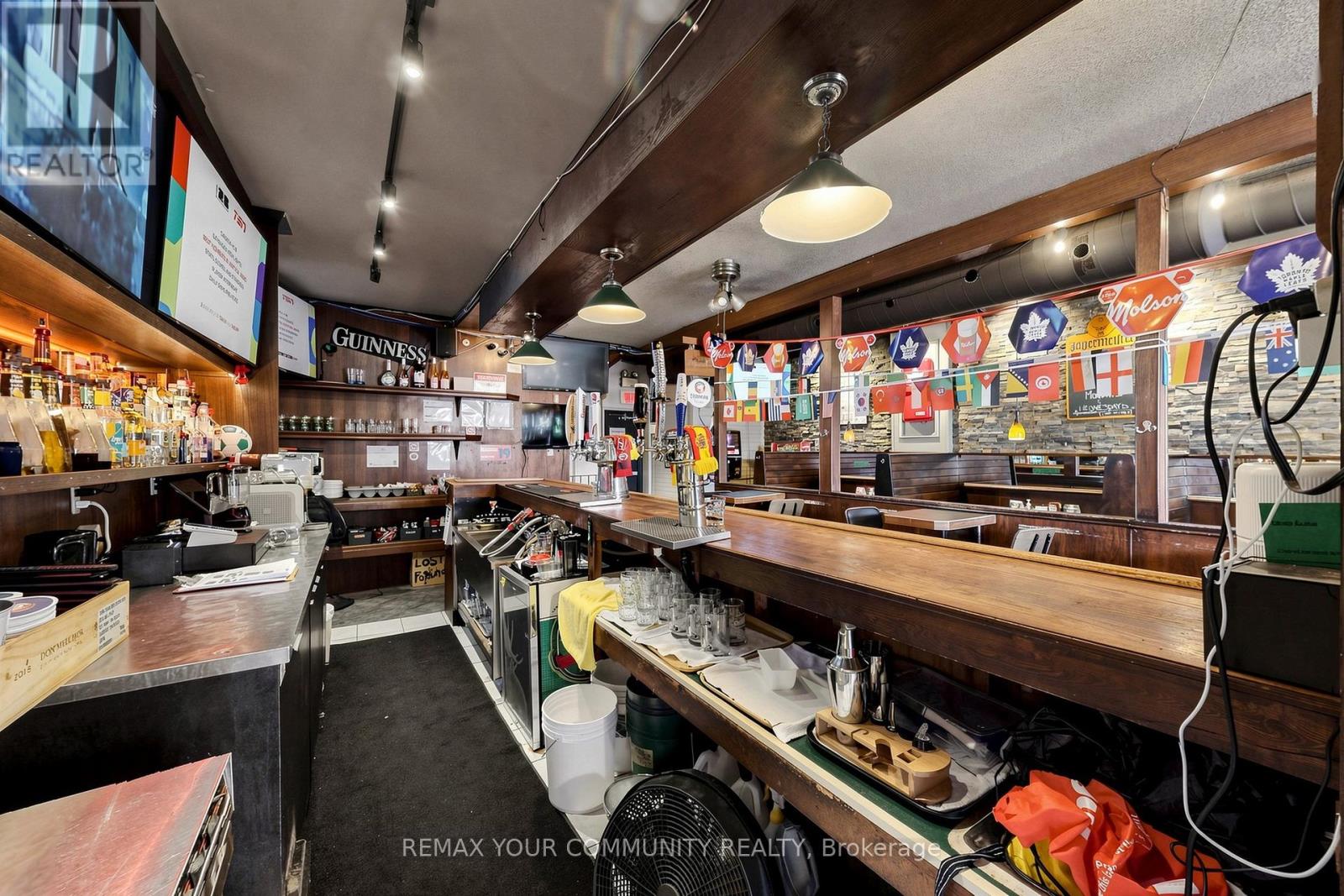 383 Eglinton Avenue E Property Photo 33