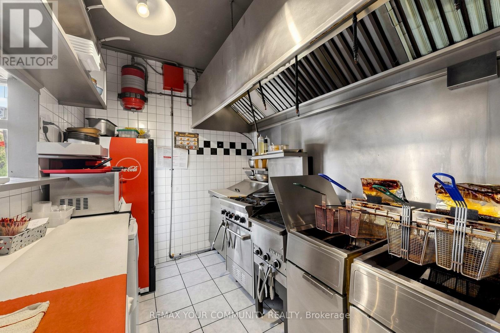 383 Eglinton Avenue E Property Photo 35