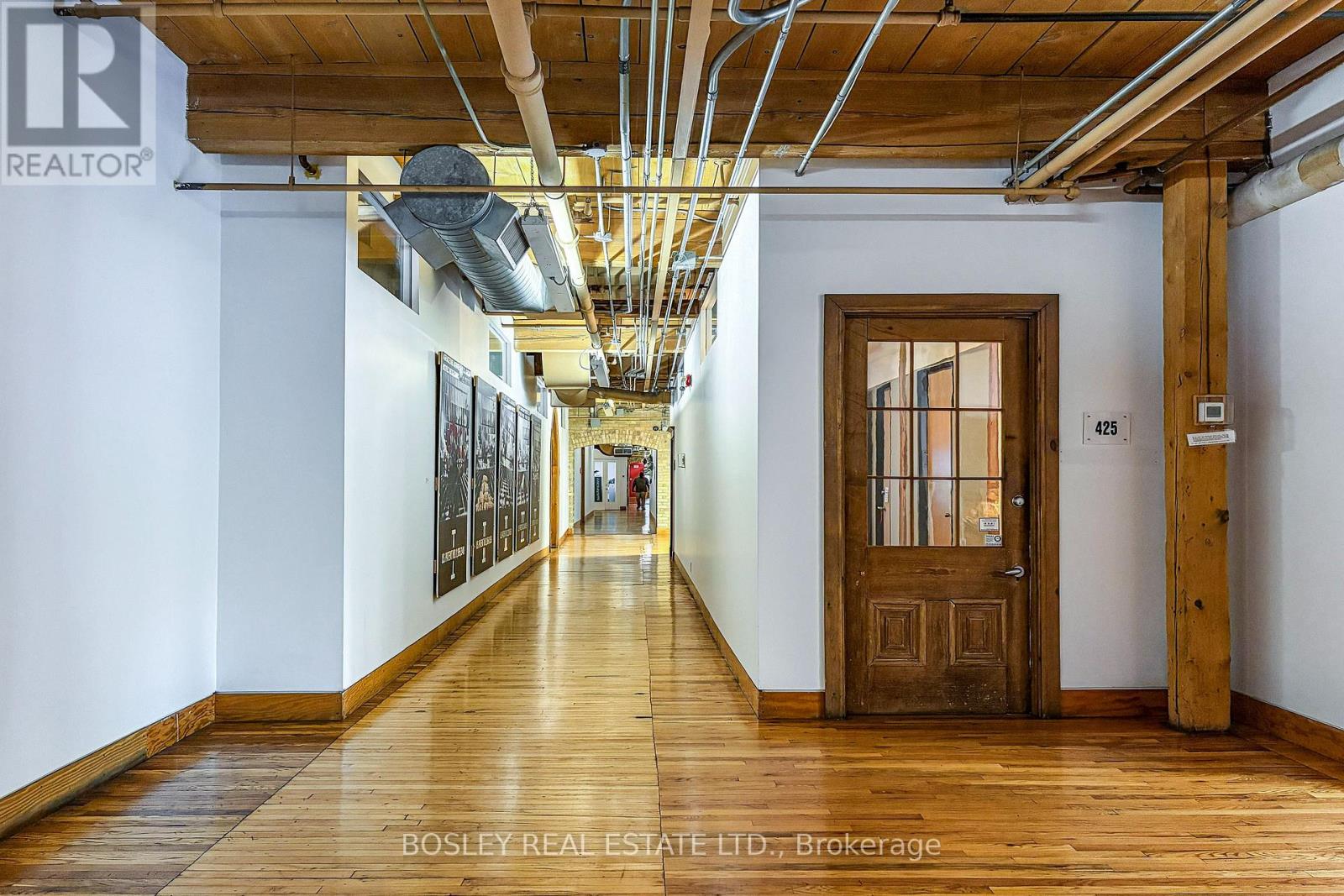 208 - 401 Richmond Street W Property Photo 3
