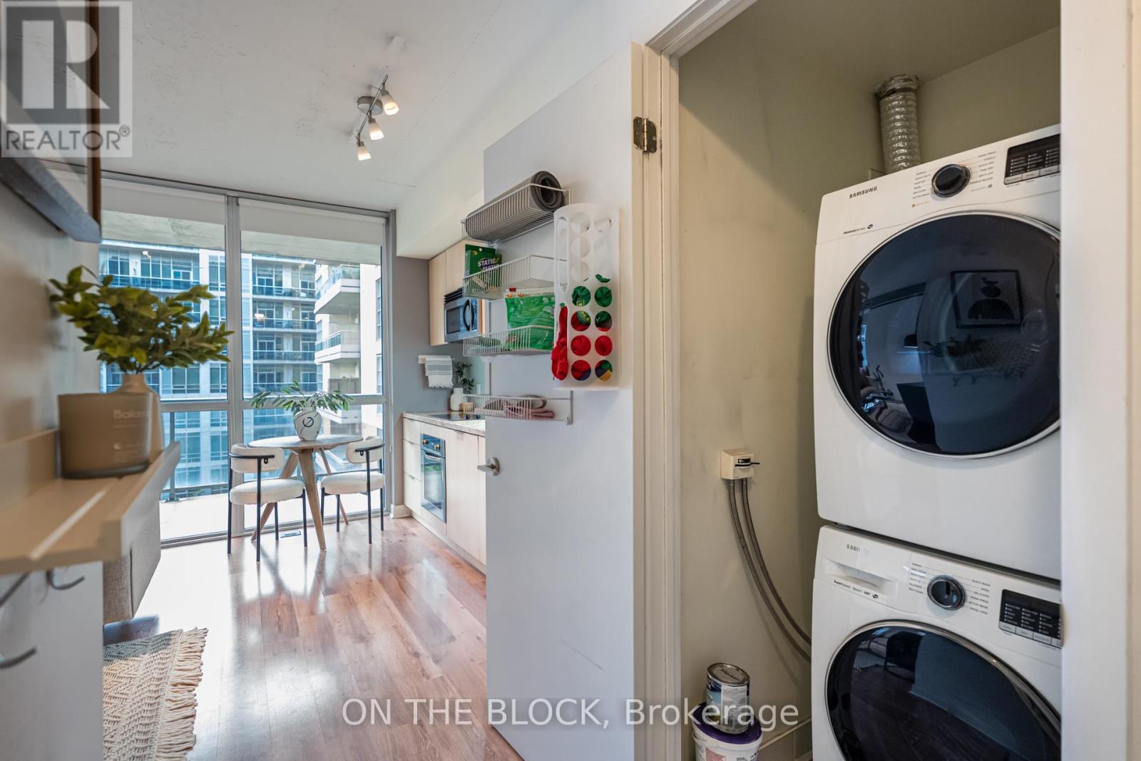 616 - 478 King Street W Property Photo 17