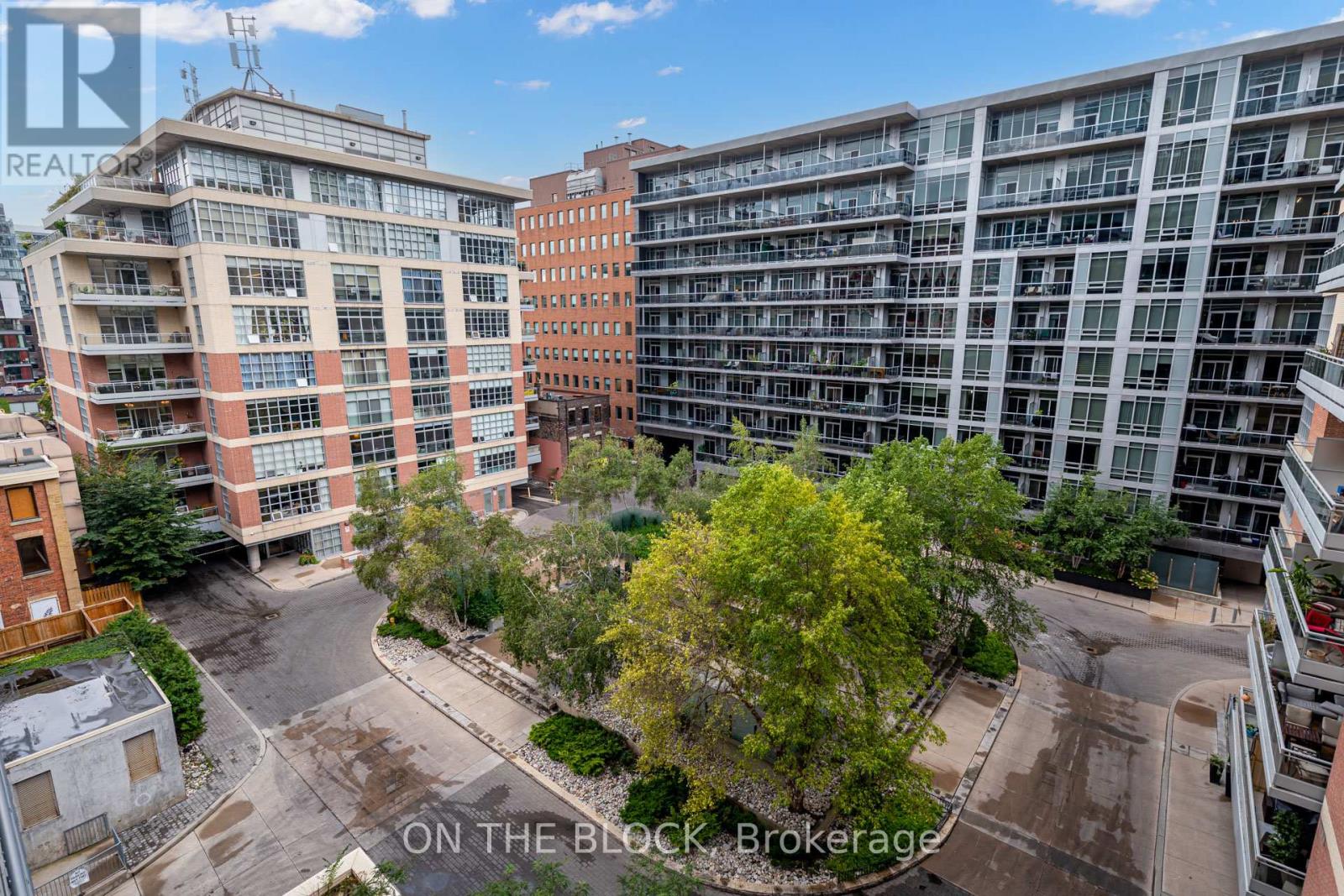 616 - 478 King Street W Property Photo 21